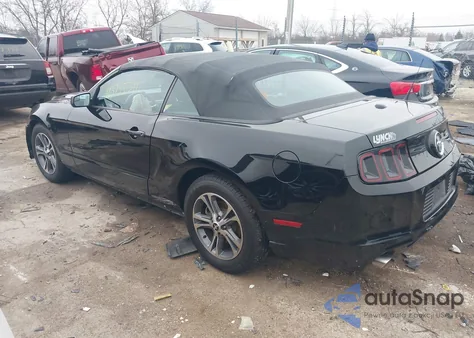 2014 Ford Mustang V6 Premium z USA, uszkodzony, nr VIN 1ZVBP8EM8E5317174
